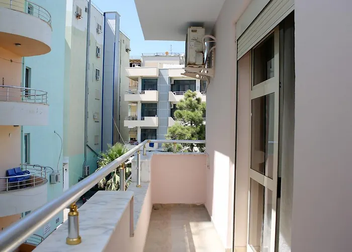 Bella Vista דורס